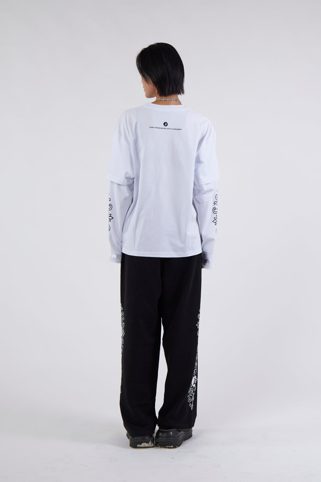 LONGSLEEVE WHITE